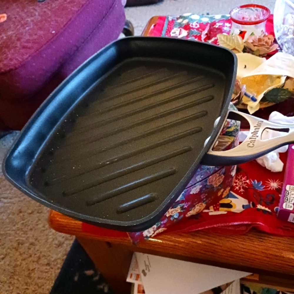 Cephalon cast iron fry pan, new condition